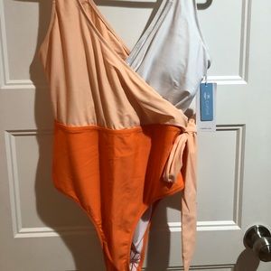 Cupshe One-Piece Wrap Bathing Suit